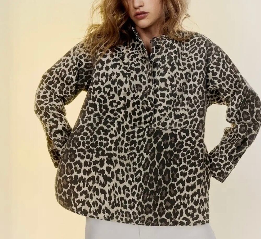 H&M pullover twill top blouse Sz. S leopard print relaxed fit NWT